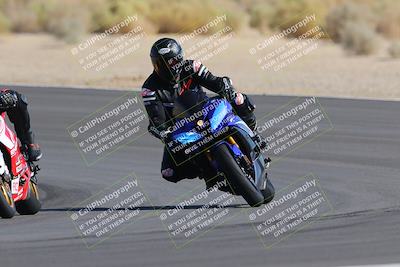 media/Oct-08-2022-SoCal Trackdays (Sat) [[1fc3beec89]]/Turn 10 (945am)/